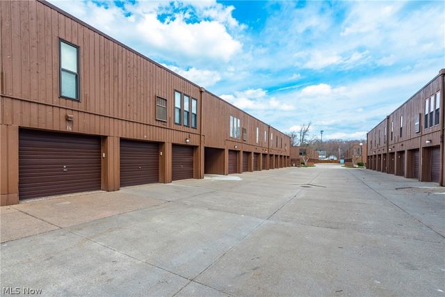 33803 Electric Boulevard A16, Avon Lake, OH 44012