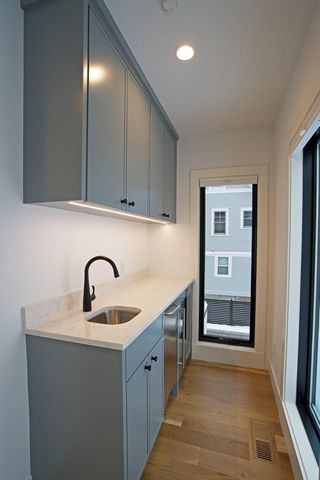 4200 Upton Avenue S, Minneapolis, MN 55410