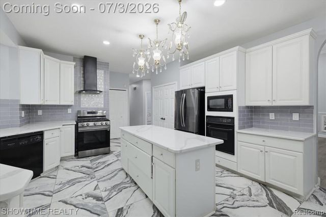 11656 Majestic Court, Utica, MI 48315
