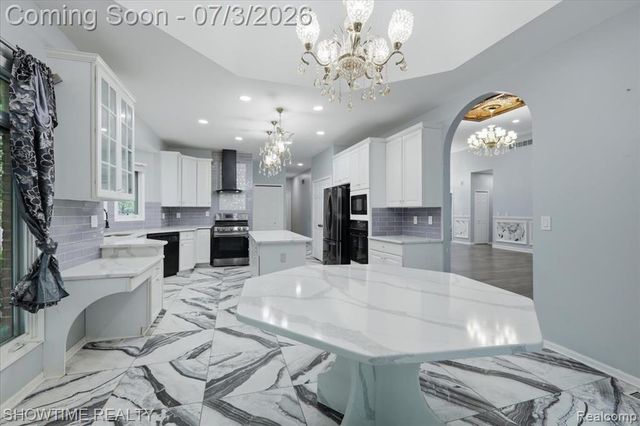 11656 Majestic Court, Utica, MI 48315