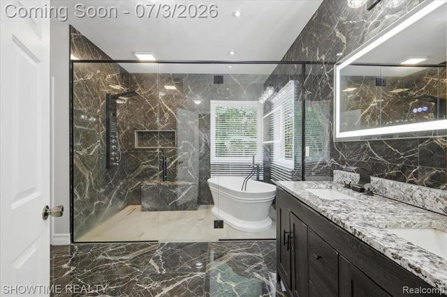 11656 Majestic Court, Utica, MI 48315