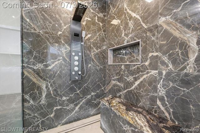 11656 Majestic Court, Utica, MI 48315