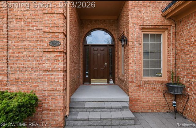11656 Majestic Court, Utica, MI 48315