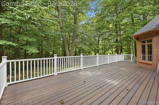 11656 Majestic Court, Utica, MI 48315