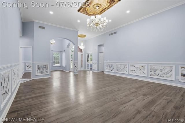 11656 Majestic Court, Utica, MI 48315