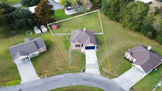 1009 Gleaux Drive, Breaux Bridge, LA 70517