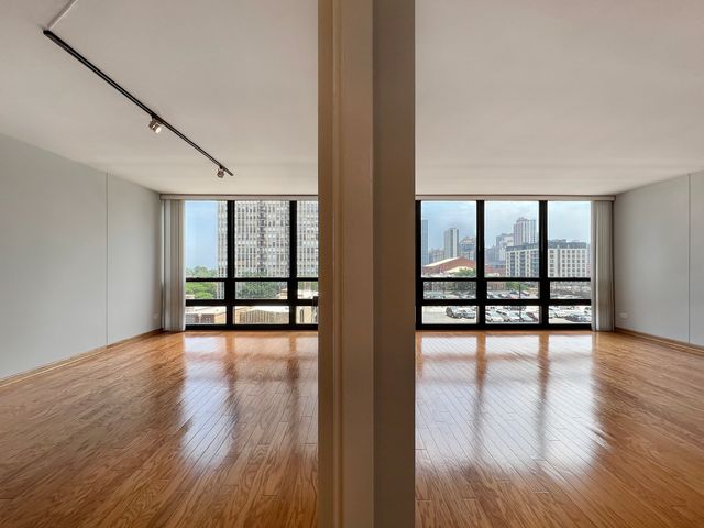 1636 N Wells Street 707, Chicago, IL 60614