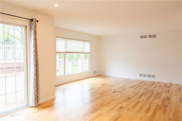 287 Sunny Mill Lane, Greece, NY 14626