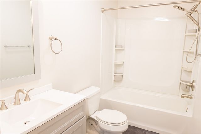 287 Sunny Mill Lane, Greece, NY 14626