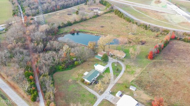 8633 County Lane 168, Carthage, MO 64836