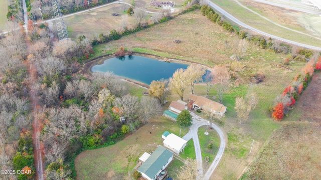 8633 County Lane 168, Carthage, MO 64836