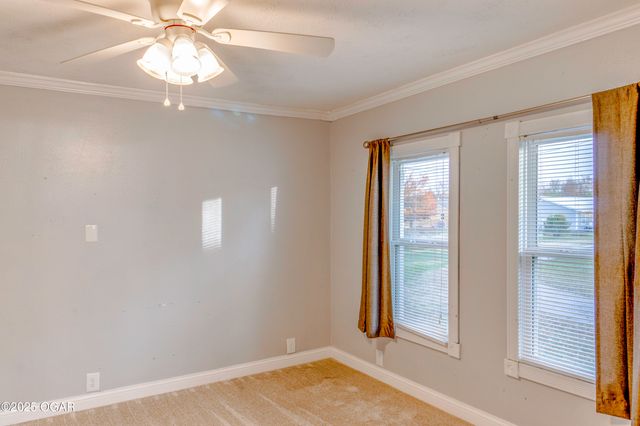 8633 County Lane 168, Carthage, MO 64836