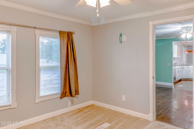 8633 County Lane 168, Carthage, MO 64836