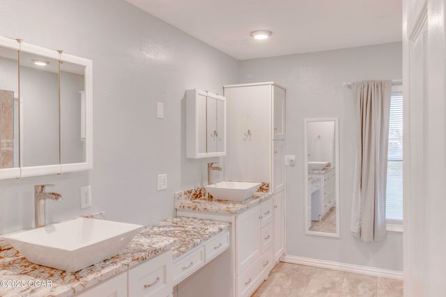 8633 County Lane 168, Carthage, MO 64836