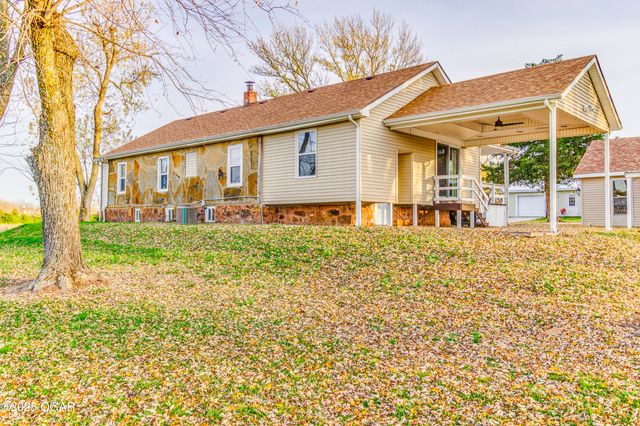 8633 County Lane 168, Carthage, MO 64836