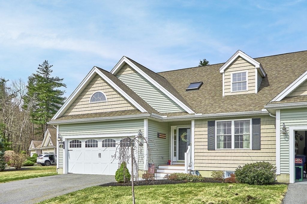 6 Riley 6, Lunenburg, MA 01462