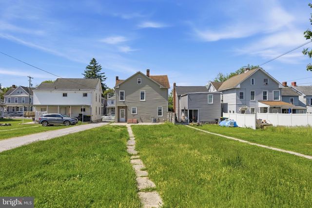 586 BALTIMORE ST, Hanover, PA 17331