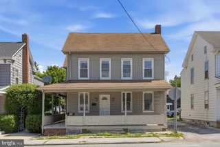 586 BALTIMORE ST, Hanover, PA 17331