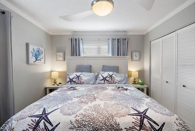 11440 1ST STREET E 1, Treasure Island, FL 33706