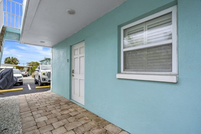 11440 1ST STREET E 1, Treasure Island, FL 33706