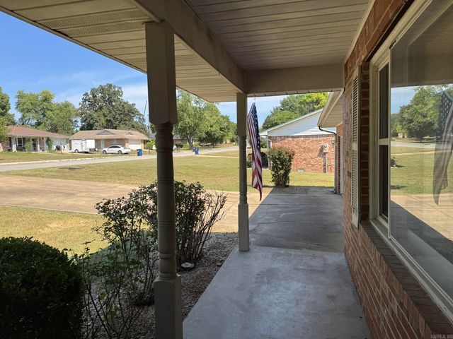 1513 Berry Lane, Mountain Home, AR 72653