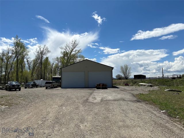 2444 W Cameron Bridge Road, Bozeman, MT 59718