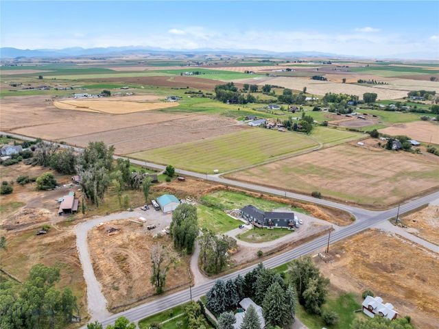 2444 W Cameron Bridge Road, Bozeman, MT 59718
