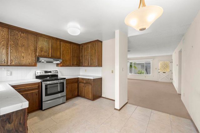 335 J Street B, Chula Vista, CA 91910