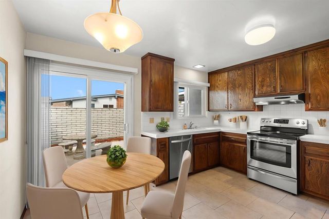 335 J Street B, Chula Vista, CA 91910