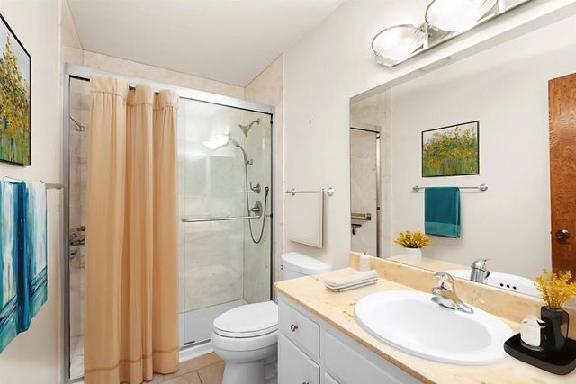 335 J Street B, Chula Vista, CA 91910