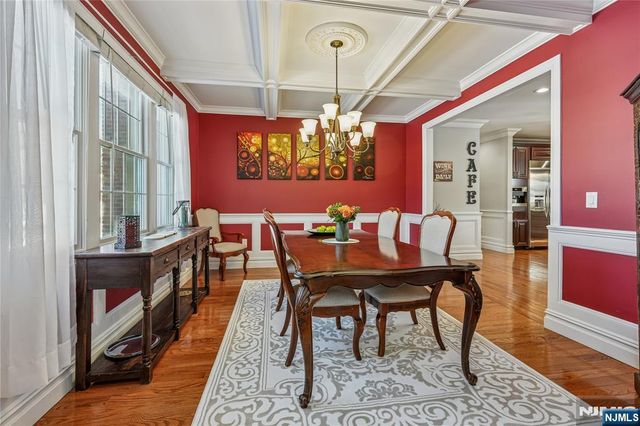 25 Page Drive, Oakland, NJ 07436