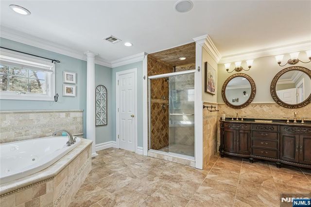 25 Page Drive, Oakland, NJ 07436