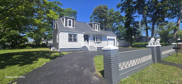 26 Brandon Avenue, Amityville, NY 11701