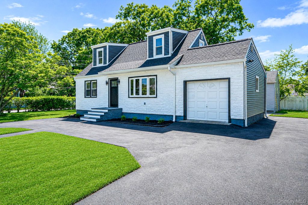 26 Brandon Avenue, Amityville, NY 11701