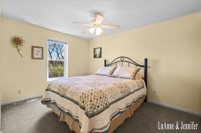 10260 Swem Street NE, Rockford, MI 49341