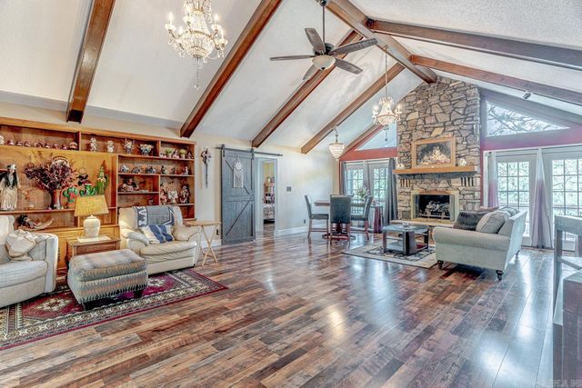 208 Fairway Dr, Horseshoe Bend, AR 72512