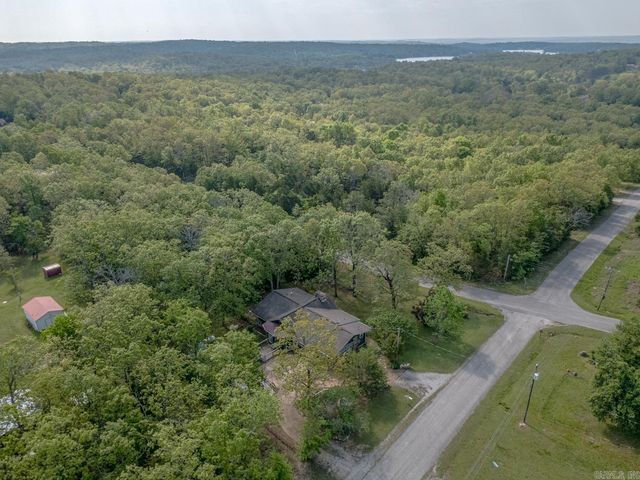 208 Fairway Dr, Horseshoe Bend, AR 72512