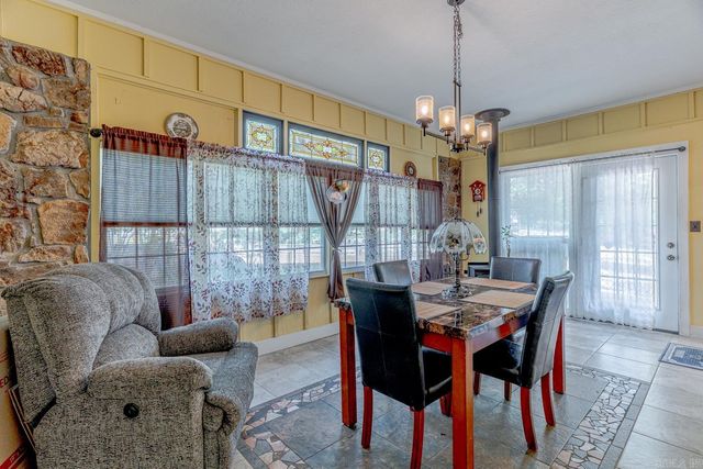 208 Fairway Dr, Horseshoe Bend, AR 72512