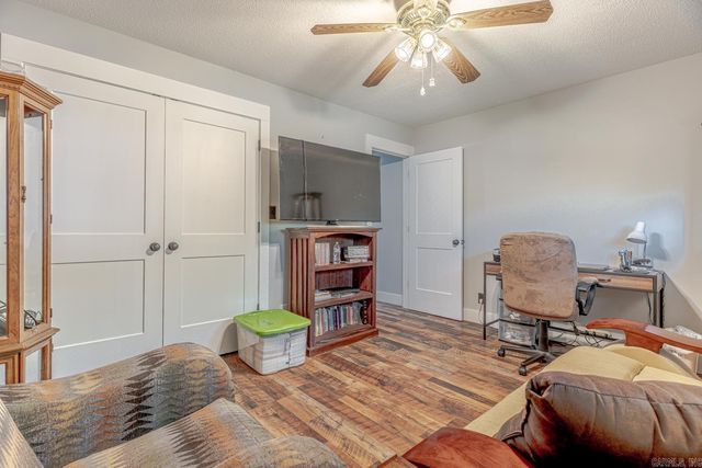208 Fairway Dr, Horseshoe Bend, AR 72512