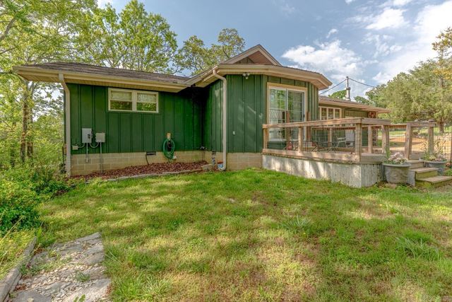 208 Fairway Dr, Horseshoe Bend, AR 72512
