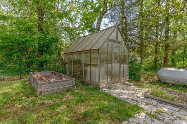 208 Fairway Dr, Horseshoe Bend, AR 72512