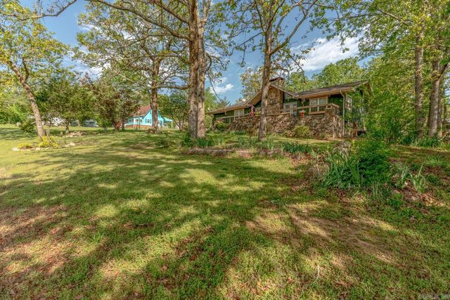 208 Fairway Dr, Horseshoe Bend, AR 72512