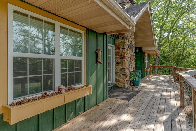 208 Fairway Dr, Horseshoe Bend, AR 72512