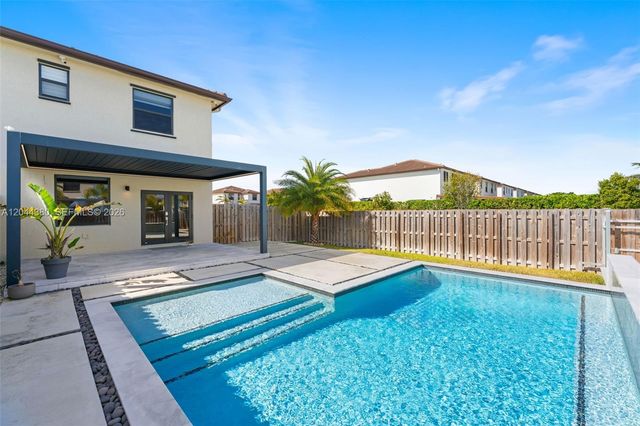 25205 SW 108th Ave, Homestead, FL 33032