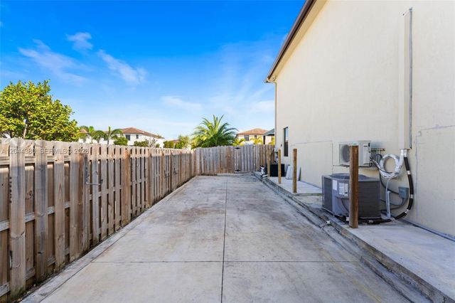 25205 SW 108th Ave, Homestead, FL 33032