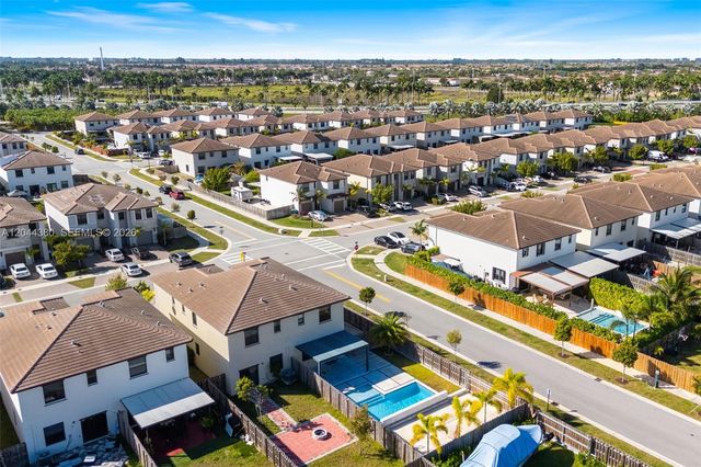 25205 SW 108th Ave, Homestead, FL 33032