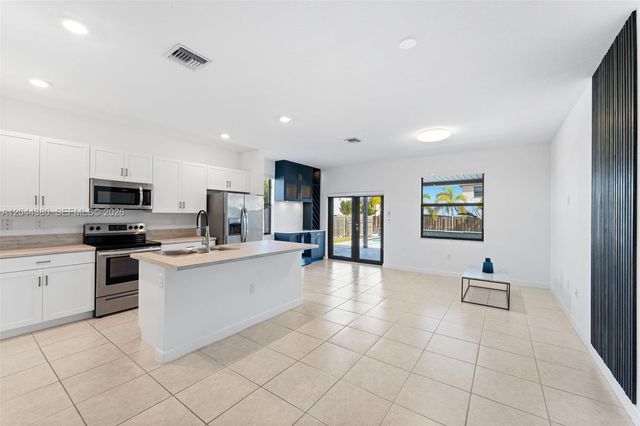 25205 SW 108th Ave, Homestead, FL 33032
