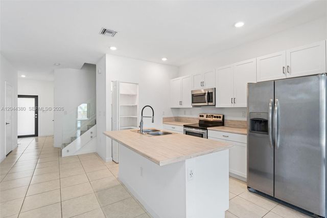 25205 SW 108th Ave, Homestead, FL 33032
