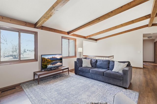 7351 Walnut Court, Eden Prairie, MN 55346