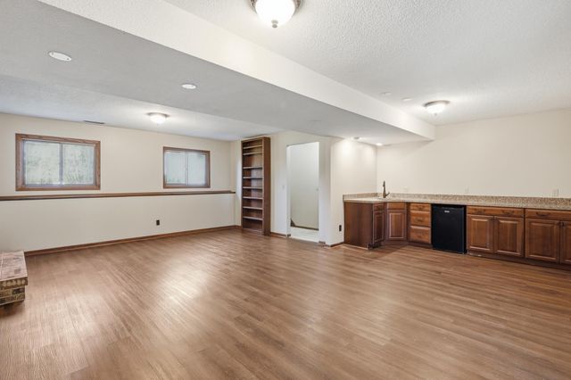 7351 Walnut Court, Eden Prairie, MN 55346